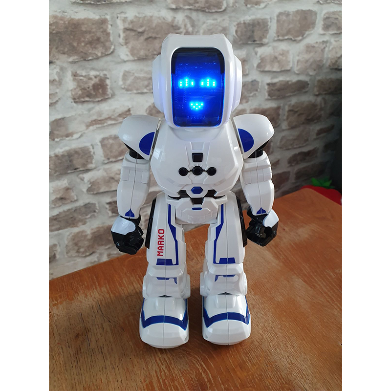 Marko le petit robot, Mathéo s'est éclaté avec Marko le robot de chez Buki  France cet après midi😁, vous connaissez?, By Maman a 100%