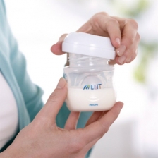 Tire-lait manuel Natural avec biberon Philips Avent 125 ml